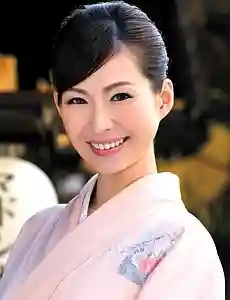 潮见百合子