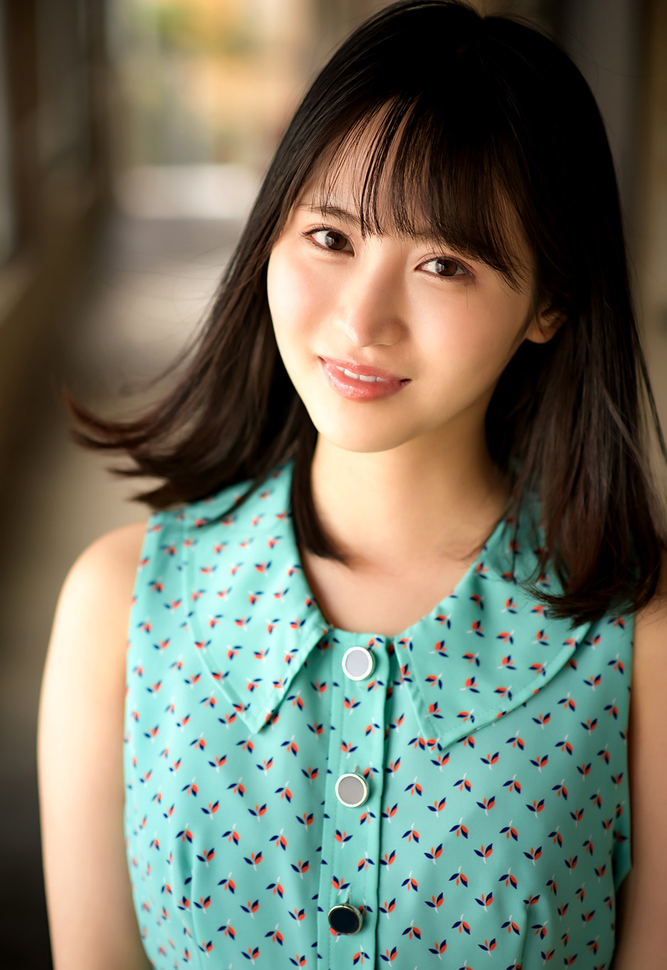 小野六花