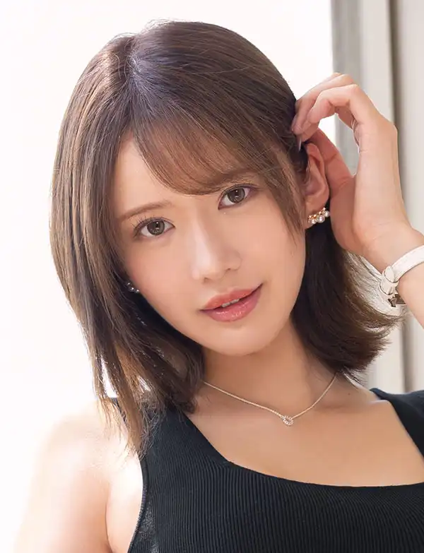七瀨詩音